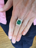 Certified 4.21 Carats Brazilian Emerald Diamonds 18 Carats White Gold Pompadour Ring