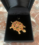 Broche Tortue Rubis Or Jaune 18 Carats