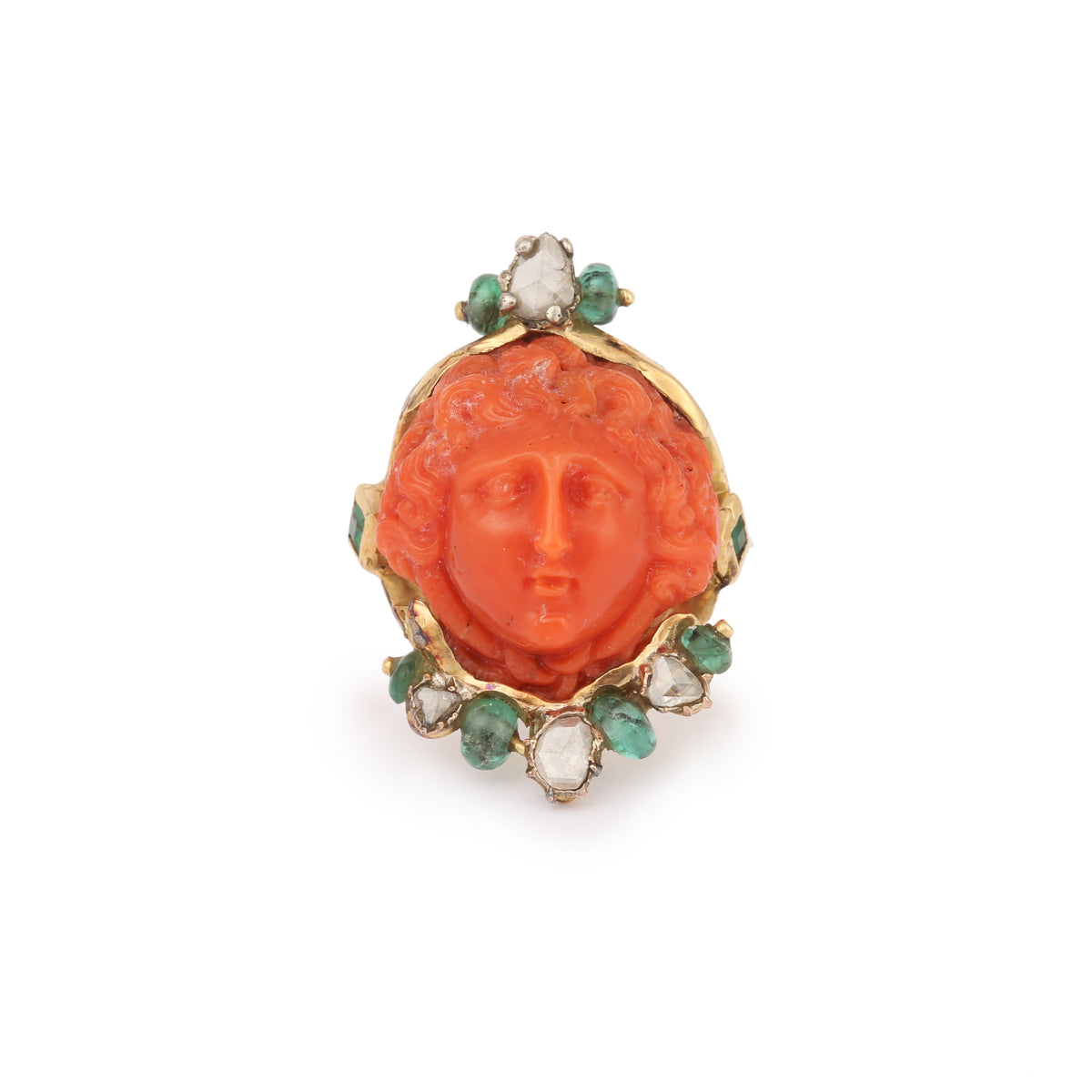 Bague Camée Corail Emeraudes Diamants Or Jaune 18 Carats