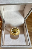 Bague Vintage Godronnée Chrysobéryl Œil de Chat Or Jaune 18 Carats