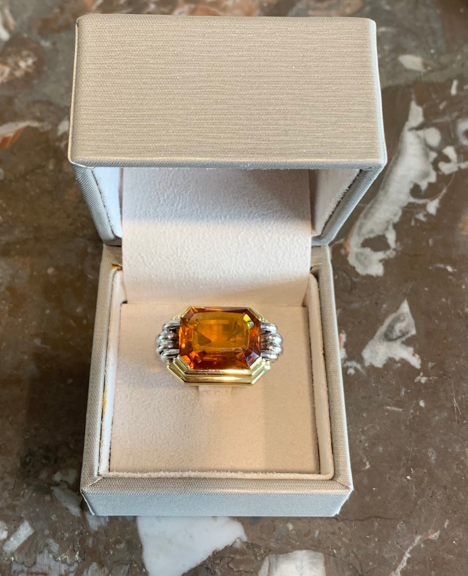 13 Carats Madeira Citrine 18 Carats Yellow Gold White Gold Tank Ring 