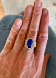 Bague Pompadour Saphir Ceylan 6.47 Carats Diamants Or Jaune 18 Carats (Certificat)