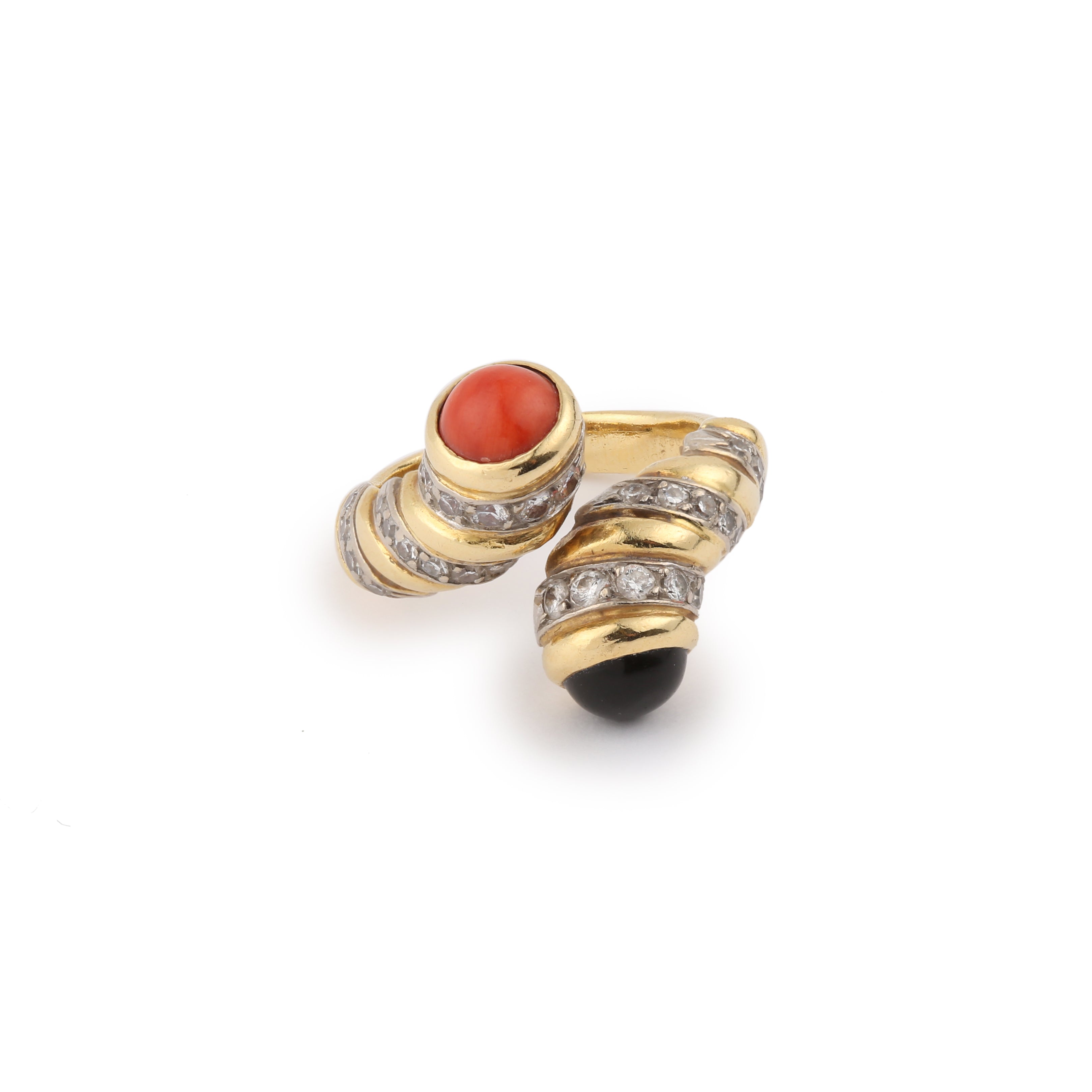 Kutchinsky Coral Onyx Diamonds 18 Carat Yellow Gold Toi & Moi Ring