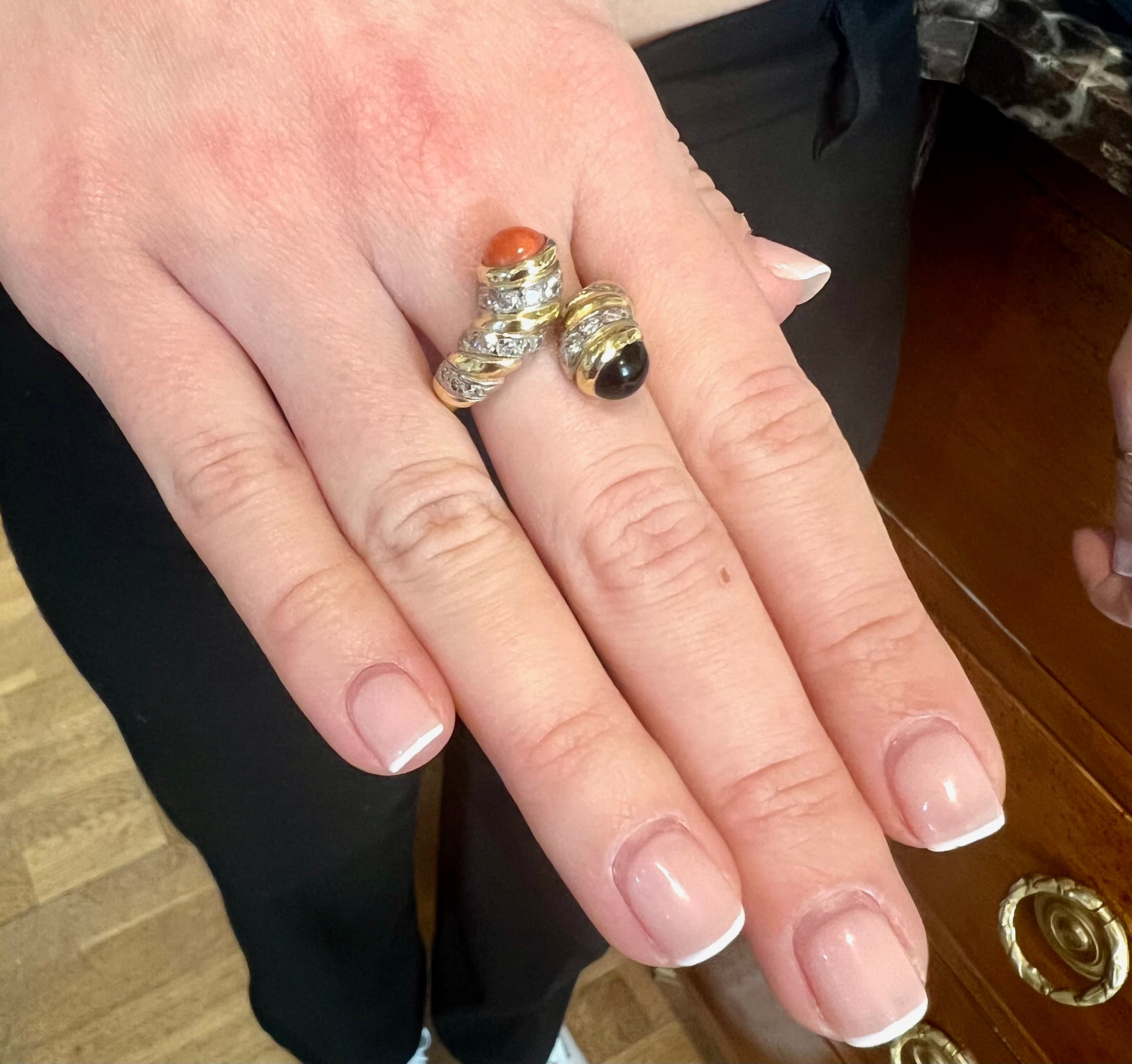 Kutchinsky Coral Onyx Diamonds 18 Carat Yellow Gold Toi & Moi Ring