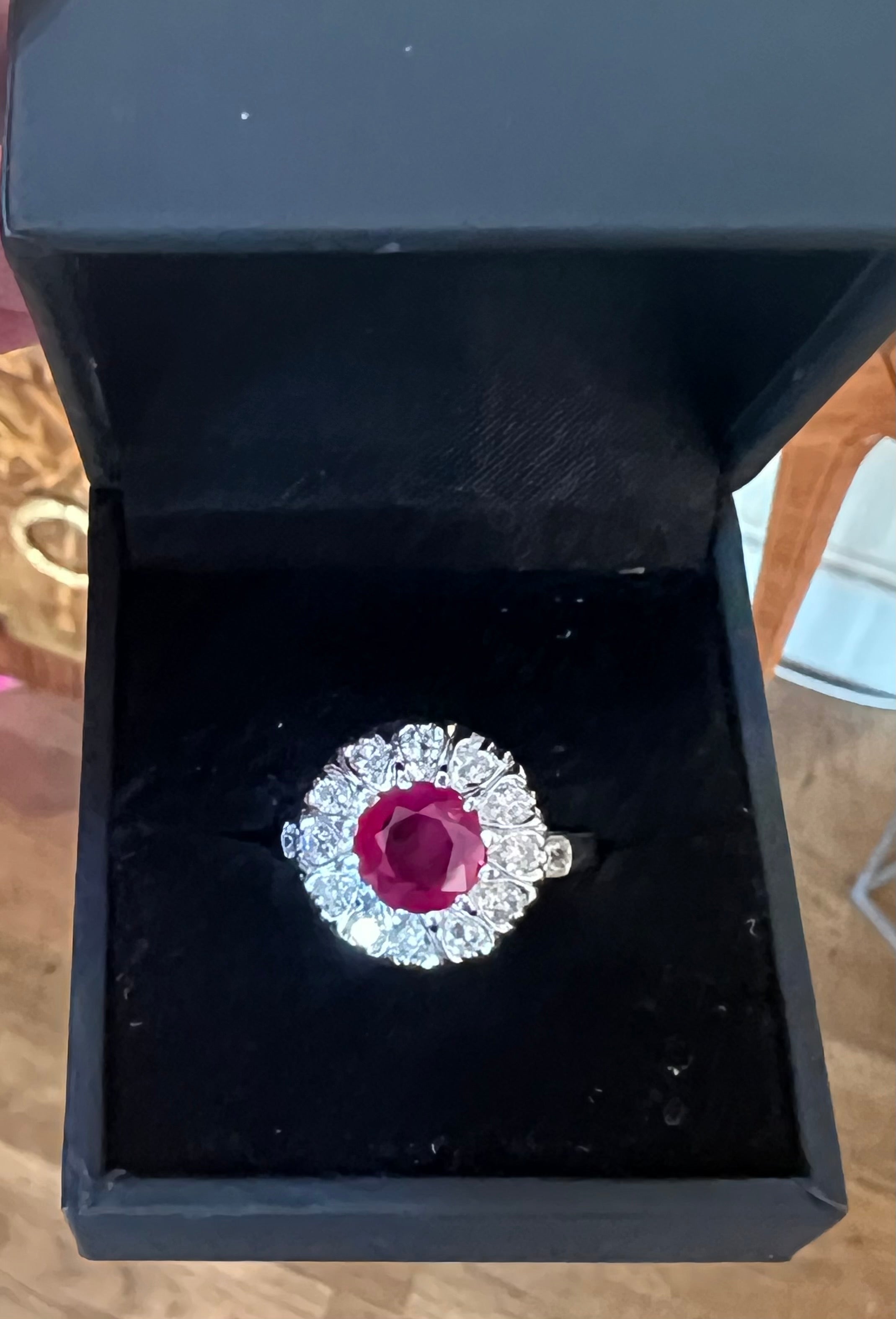Certified 2 Carats Burmese Ruby Diamonds Platinum 18 Carats White Gold Daisy Ring