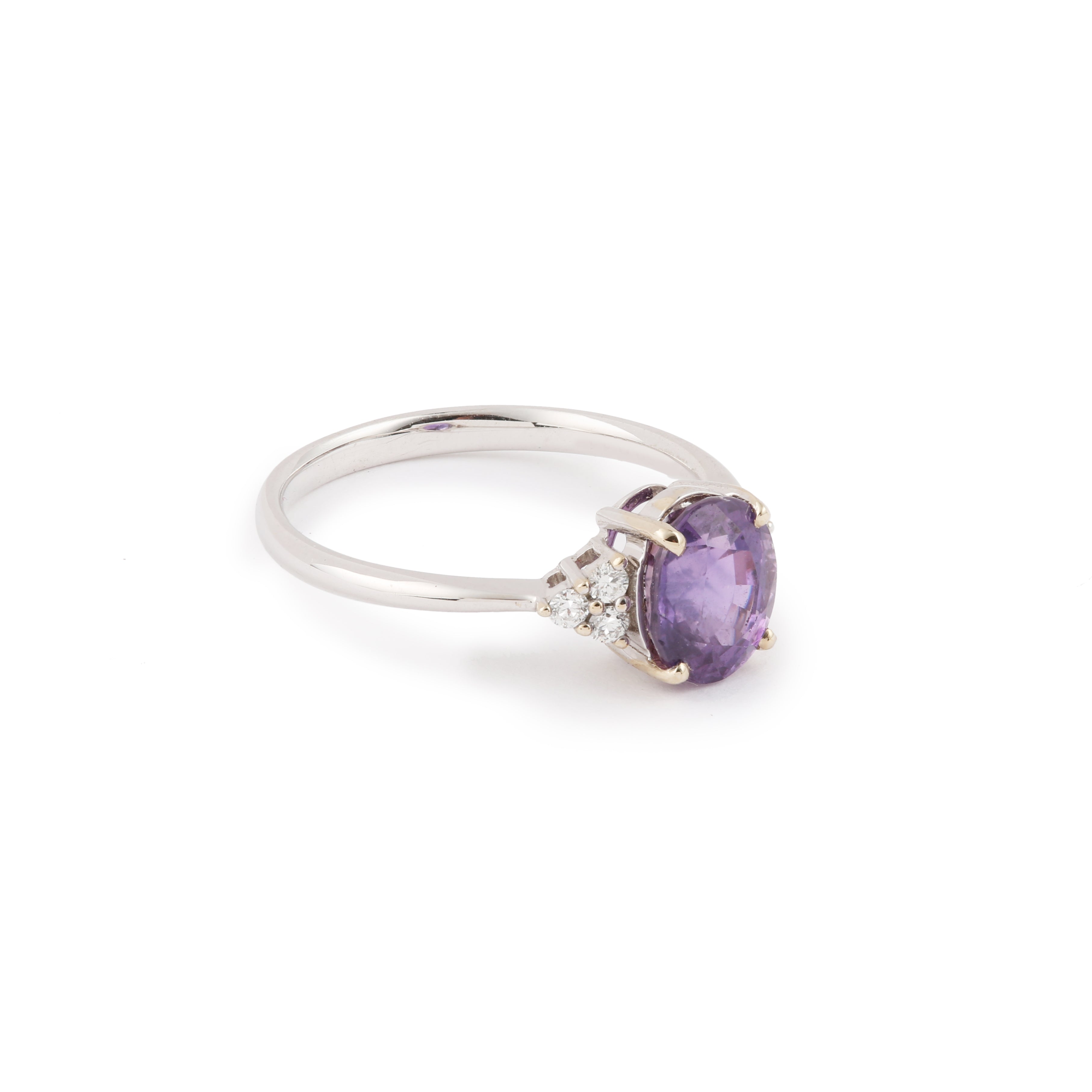 2.07 Carats Purple Sapphire Diamonds 18 Carat White Gold Ring