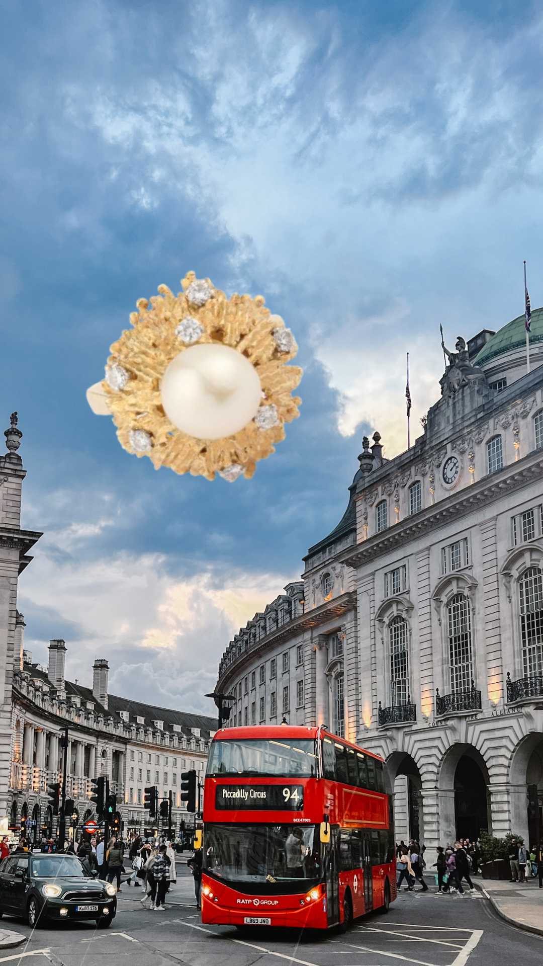 Andrew Grima Pearl Diamonds 18 Carat Yellow Gold Ring