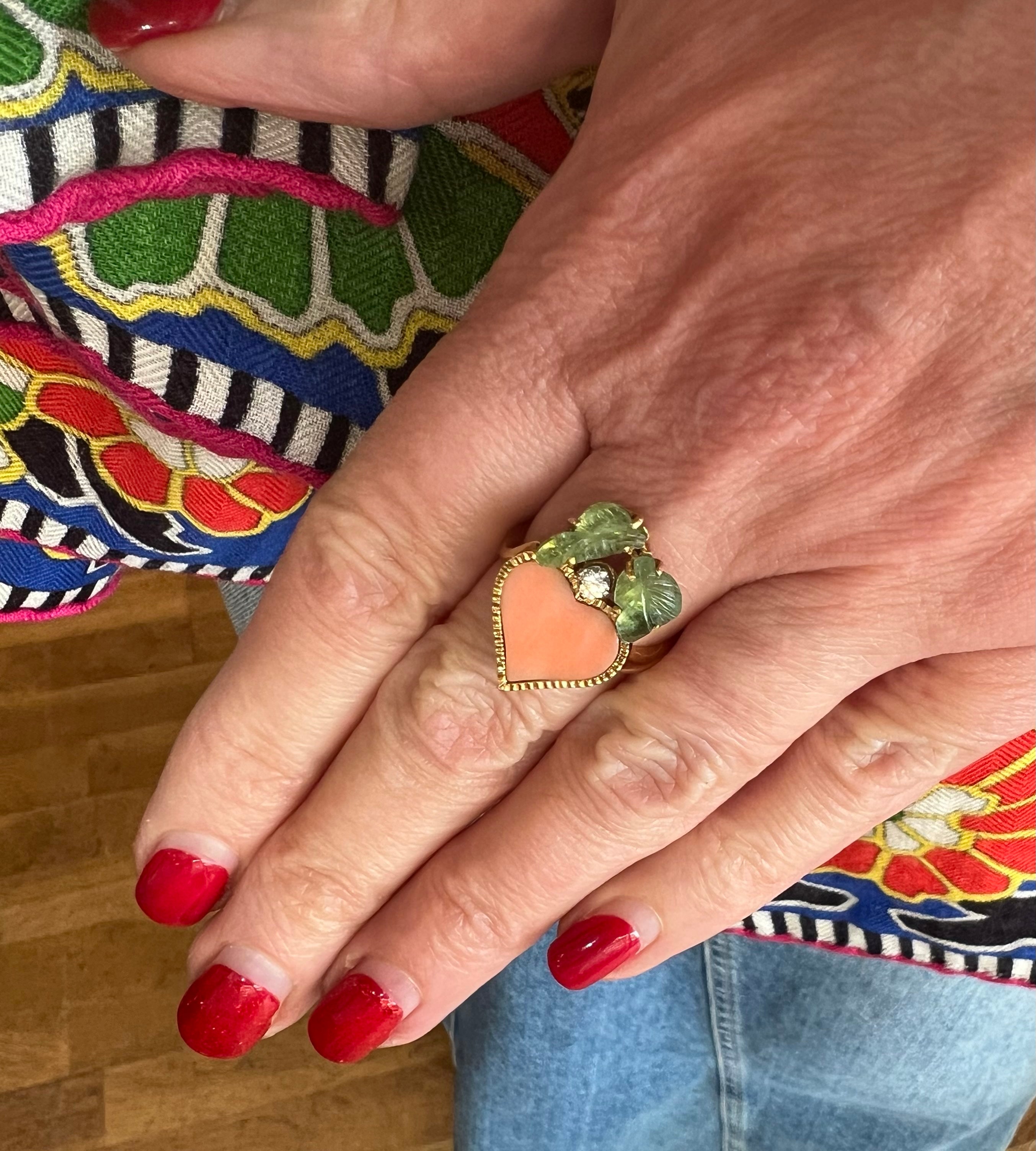 Bague Cœur Corail Emeraudes Diamant Or Jaune 18 Carats