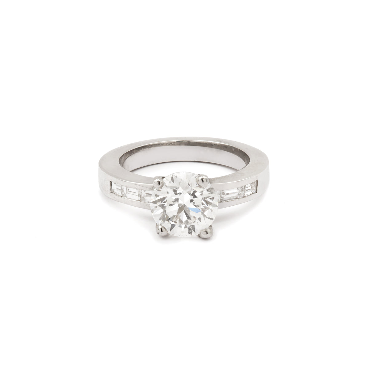 Certified 2 Carats Diamond 18 Carats White Gold Solitaire Ring 