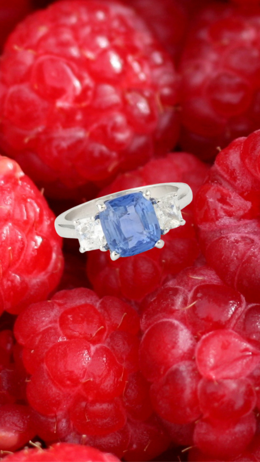 Certified 3.02 Carats Unheated Cushion-Cut Sapphire Diamonds 18 Carats White Gold Ring