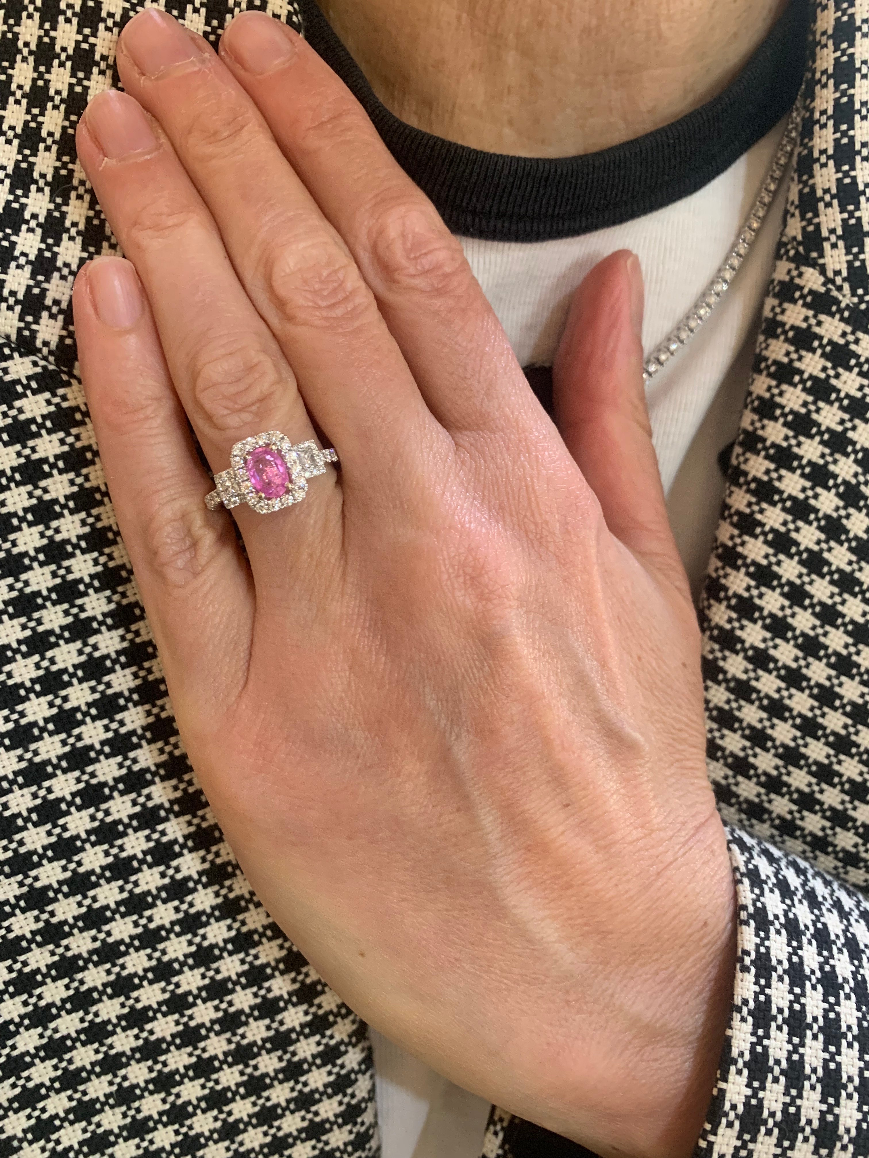 Pink Sapphire Diamonds 18 Carats White Gold Ring