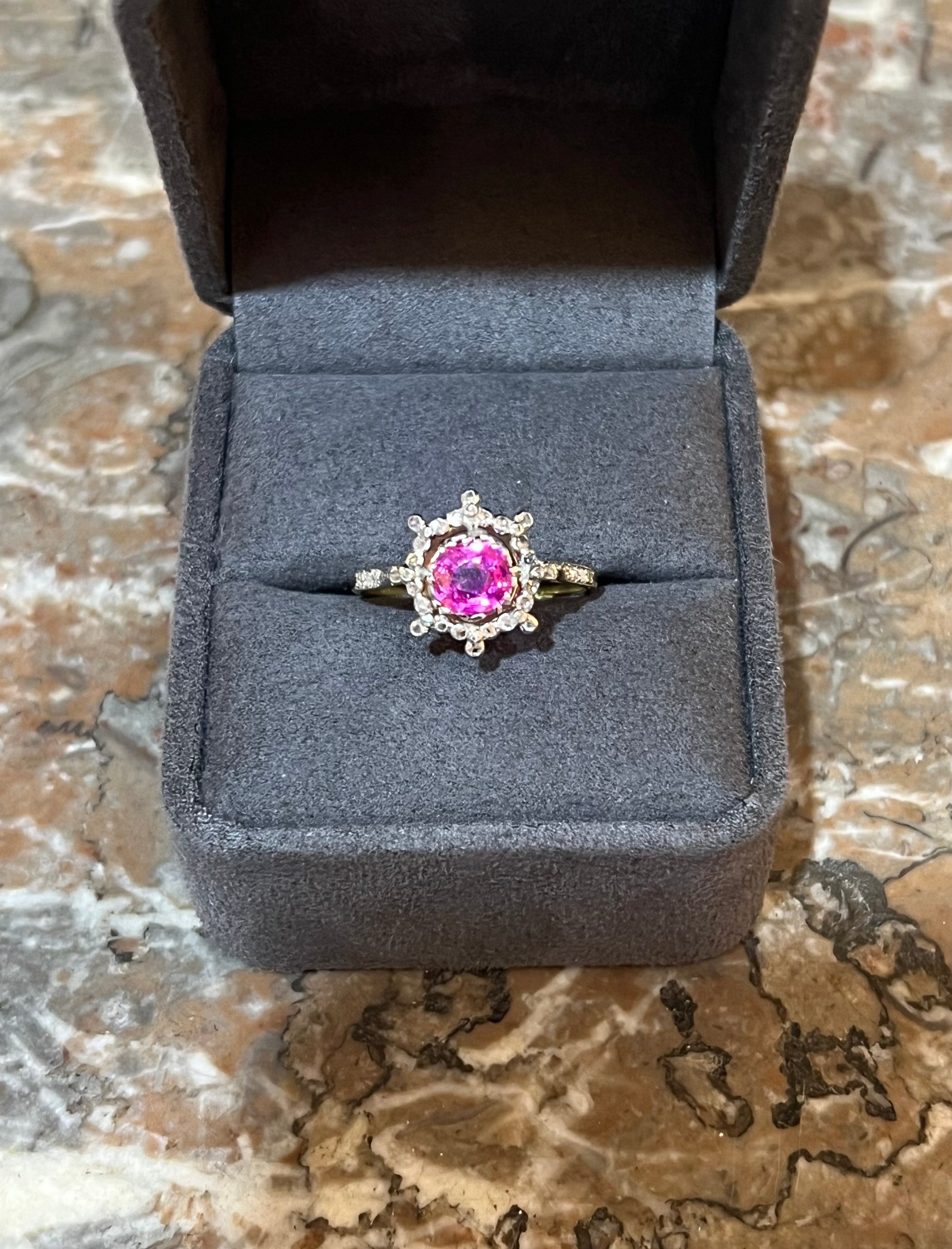 Bague Saphir Rose Birman Non Chauffé 1.13 Carats Diamants Platine Or Jaune 18 Carats (Certificat)