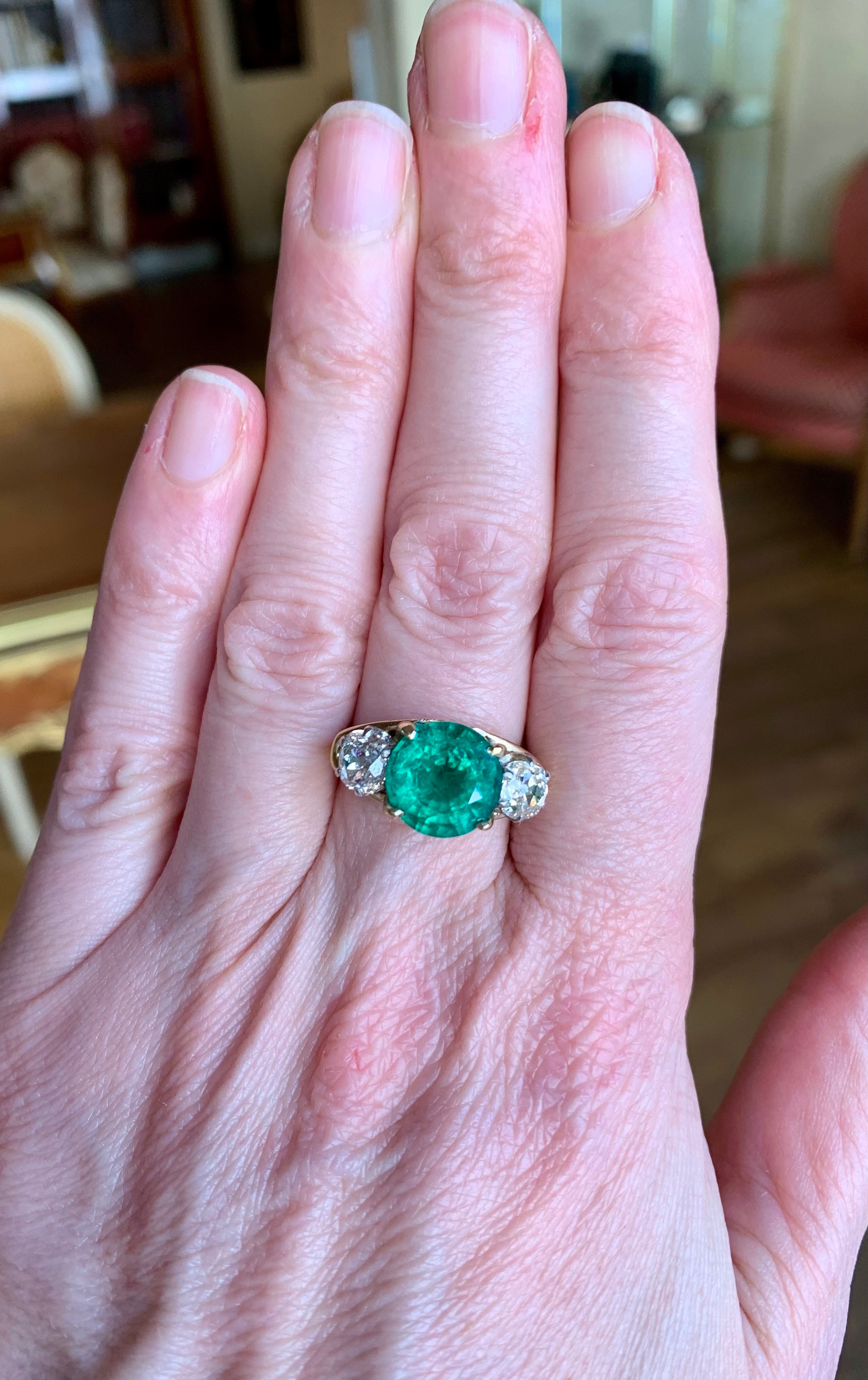 Certified 4.35 Carats Ethiopian Emerald Diamonds 18 Carats Yellow Gold Platinum Ring