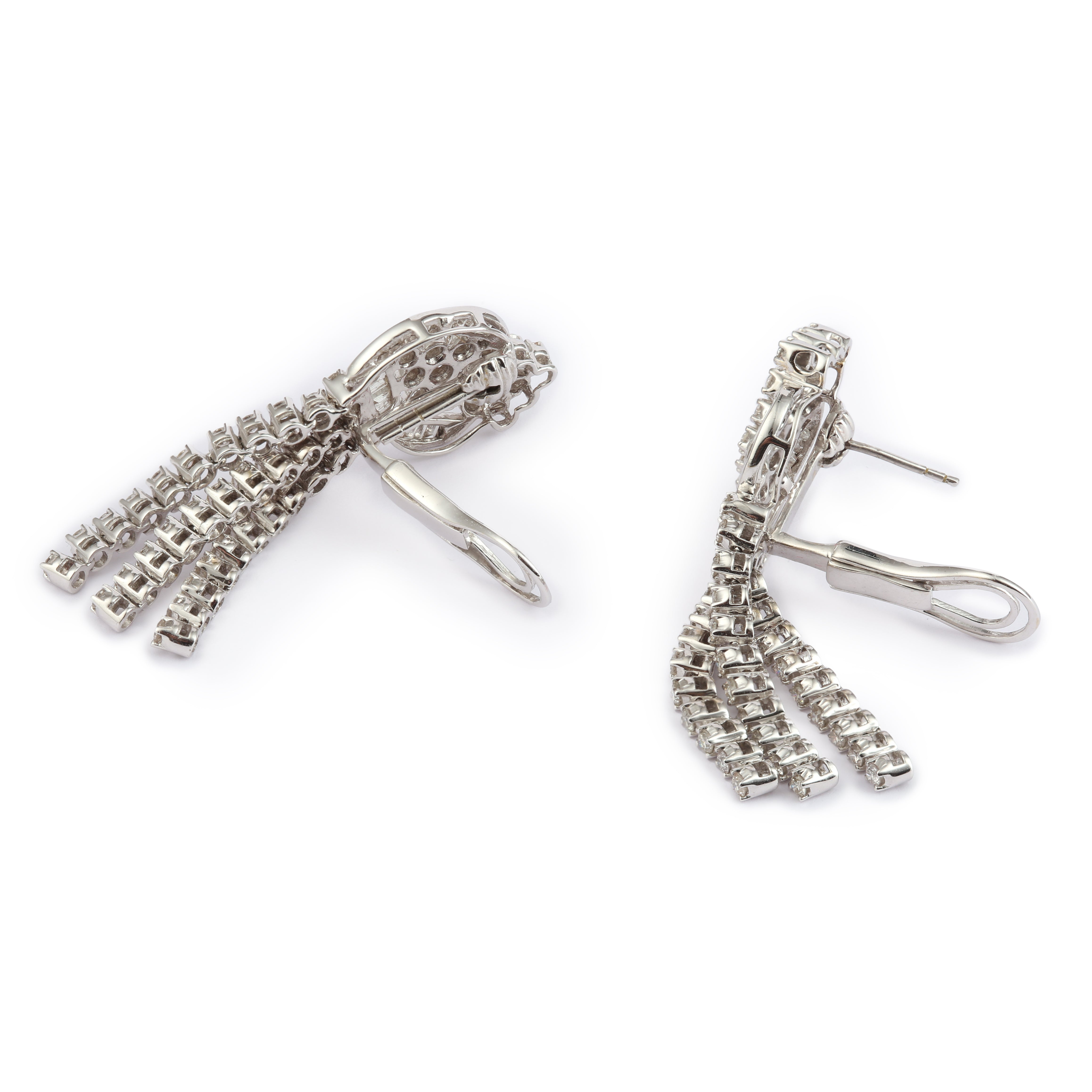 3 Carats Diamonds 18 Carats White Gold Cocktail Earrings