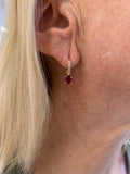 Boucles d'Oreilles Dormeuses Rubis Diamants Or Jaune 18 Carats