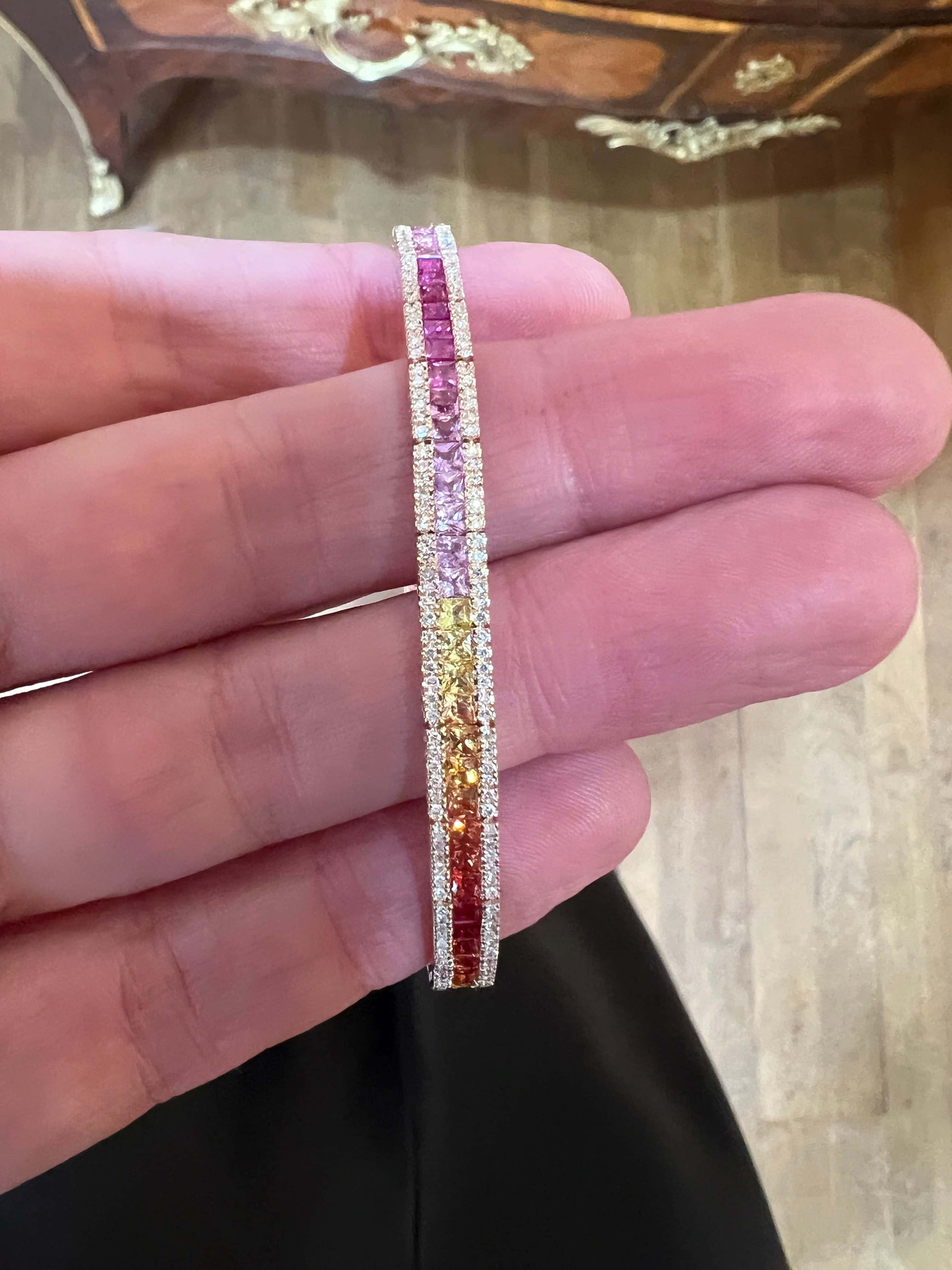 Bracelet Tennis 5.70 Carats Saphirs Arc-En-Ciel & Diamants Or Rose 18 Carats