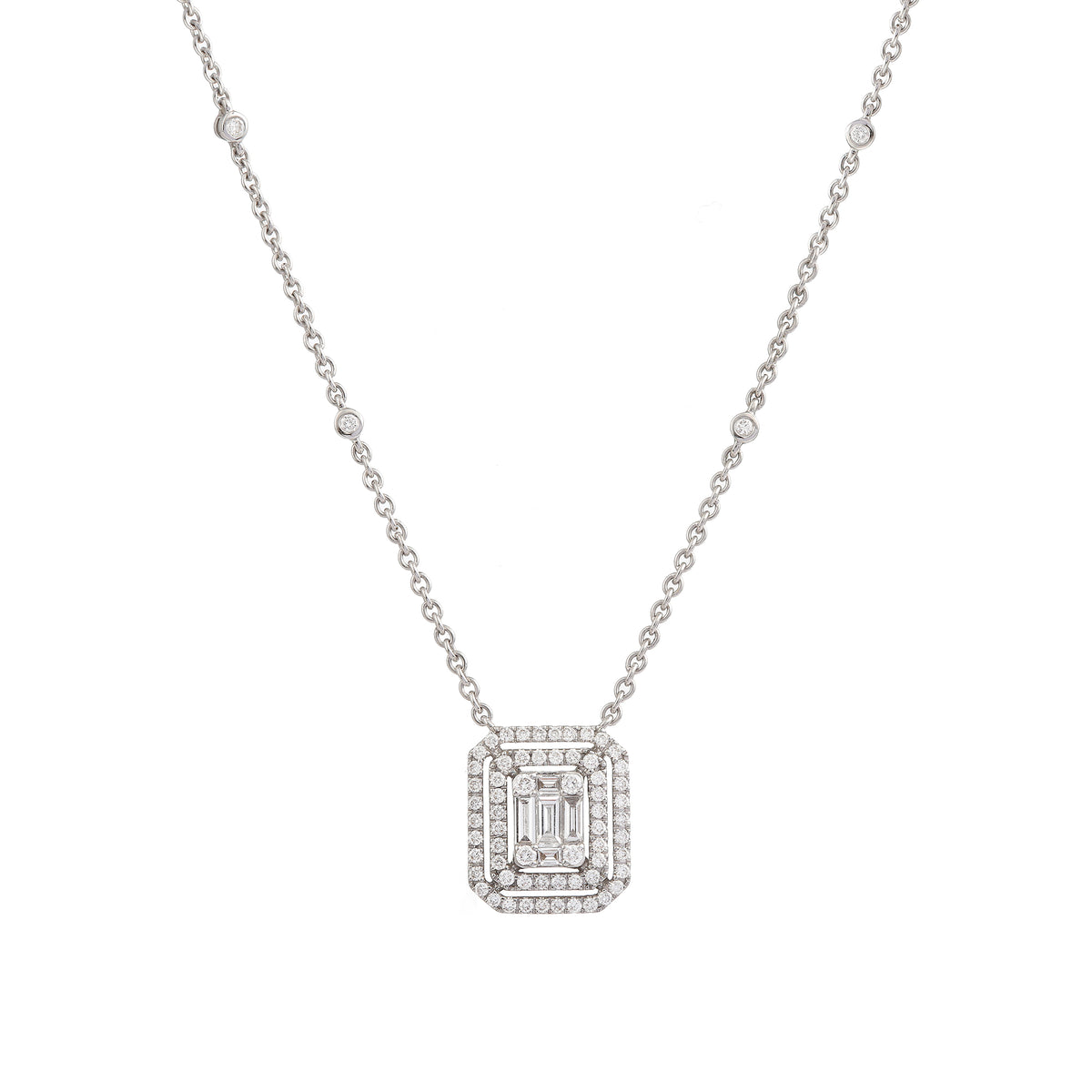 Collier Diamants Effet Taille Emeraude Or Gris 18 Carats