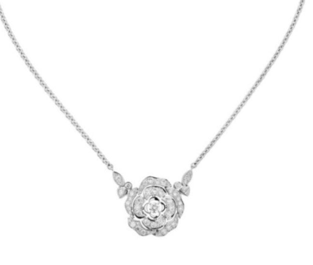 Collier Chanel Bouton de Camélia Grand Modèle Diamants Or Gris 18 Carats