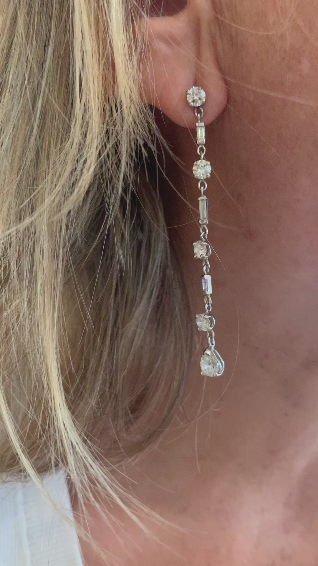 Boucles D’Oreilles Diamants Poire Diamants Baguette 4.50 Carats Or Gris 18 Carats