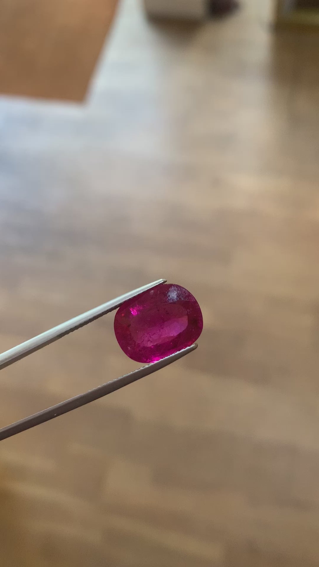 Rubellite Brésil Taille Coussin 8.48 Carats