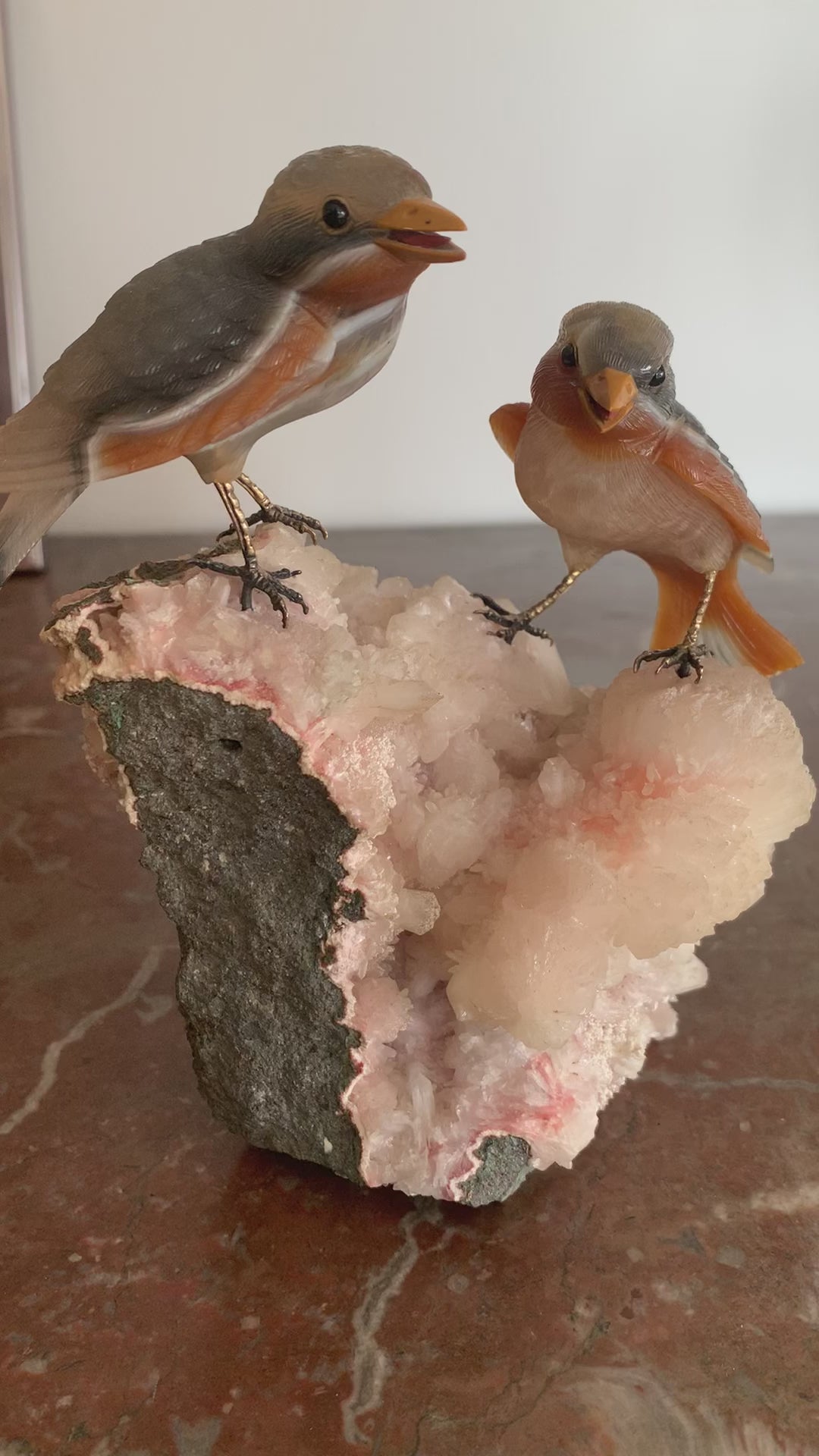 Gübelin Couple de Moineaux Sculpture Agate Calcite