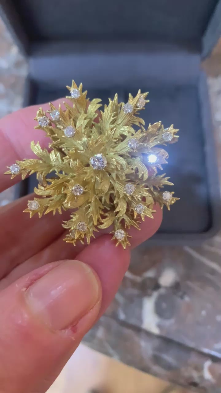 1.20 Carats Diamonds 18 Carat Yellow Gold Thistle Brooch