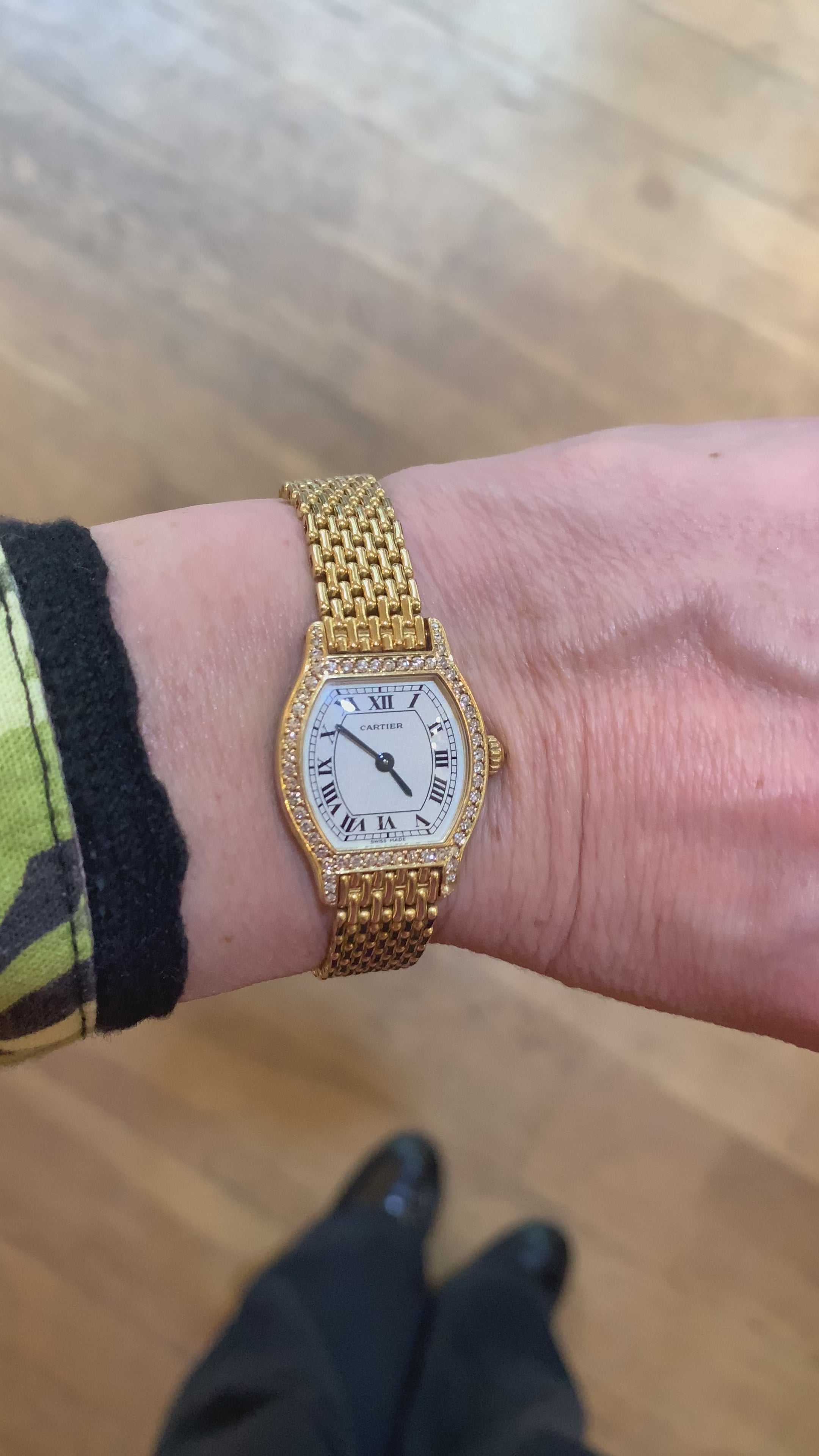Cartier Tortue Diamonds 18 Carats Yellow Gold Watch