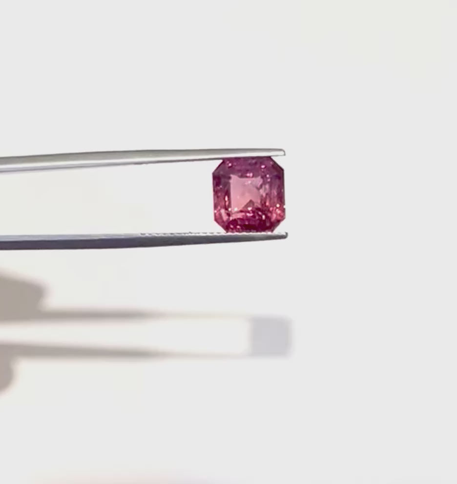 Saphir Padparadsha Non Chauffé 4.11 Carats (Certificat)