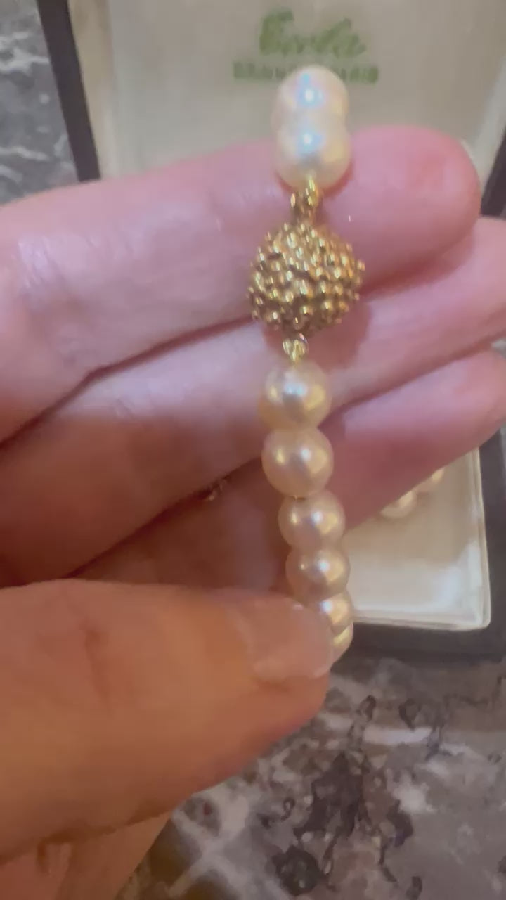 Técla Akoya Pearls 18 Carats Yellow Gold Necklace