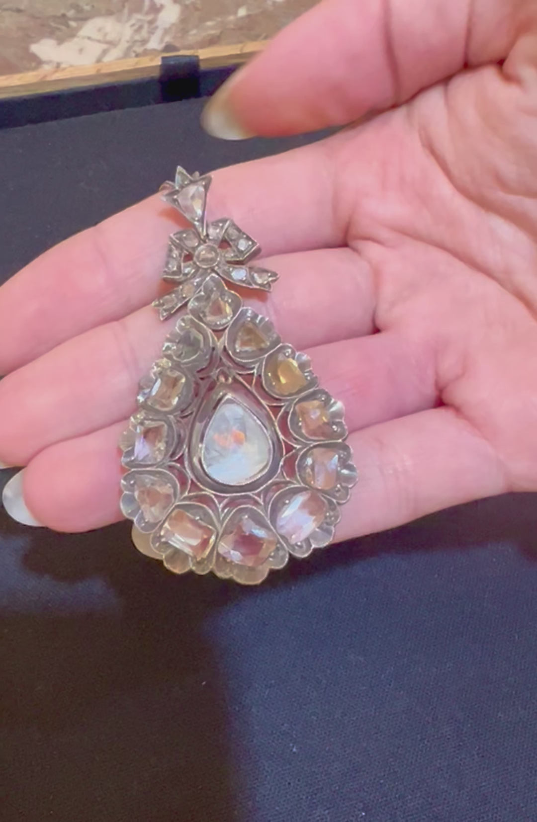 Pendentif Ancien Goutte Et Nœud Indien Diamants Argent Or Jaune 14 Carats