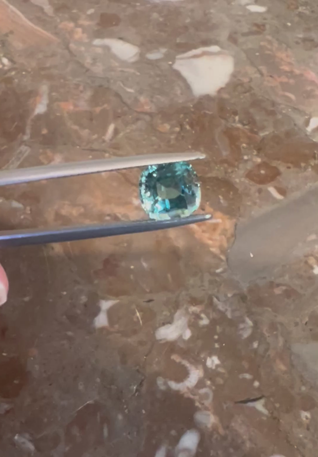 Grandidiérite 2.13 Carats Certificat Gem Paris