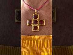 Pendentif Croix Pomellato Citrine Or Jaune 18 Carats