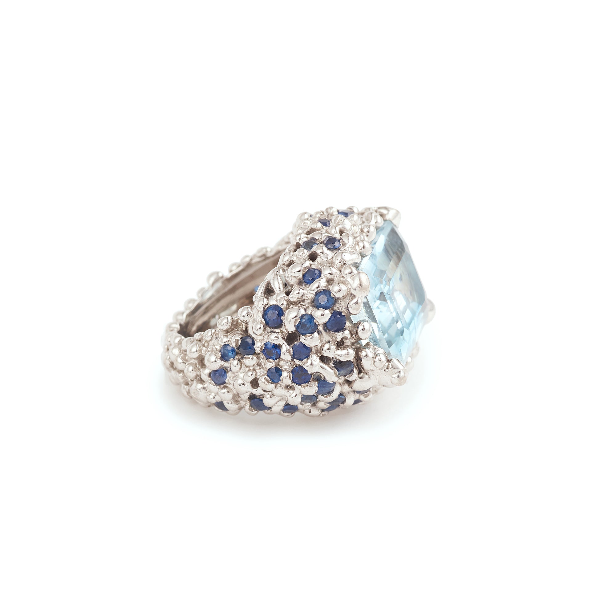 Antoine Camus 10 Carats Aquamarine Sapphires 18 Carats White Gold Cocktail Ring