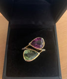 Pear Cut Pink Sapphire & Green Sapphire Diamonds 18 Carats Yellow Gold Ring