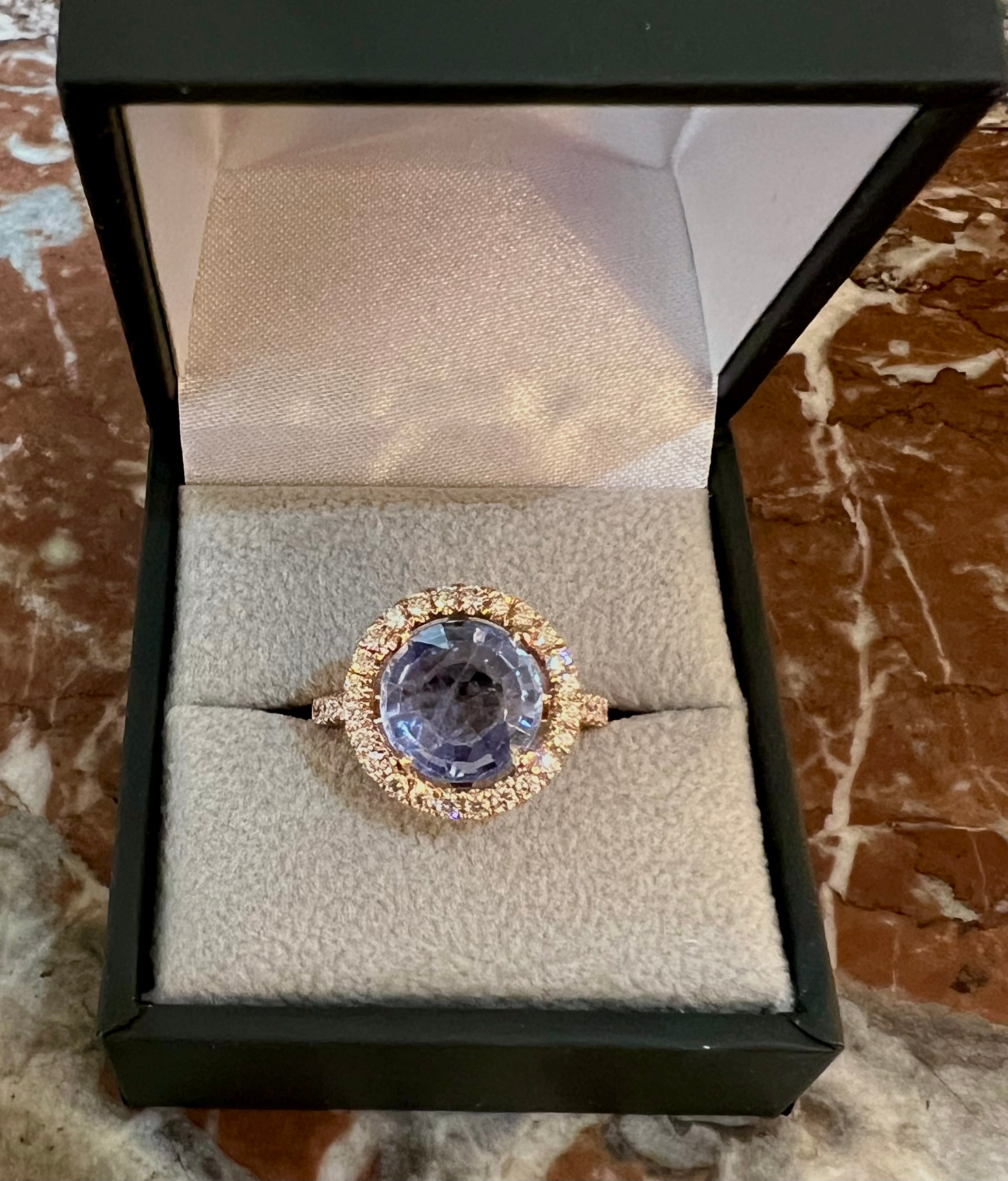 Certified 3.72 Carats Unheated Ceylon Sapphire Diamonds 18 Carats Rose Gold Ring