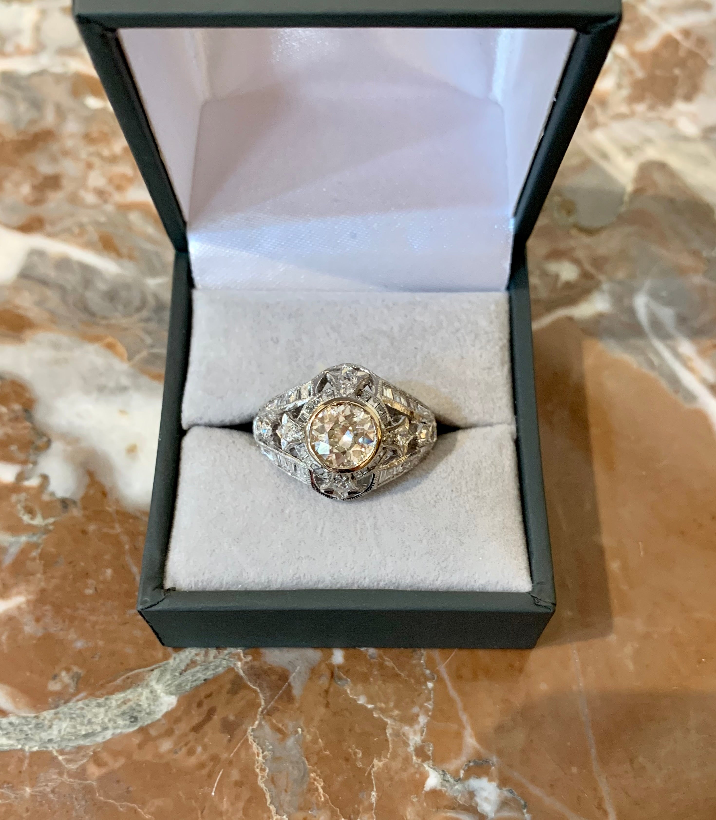 Art-Deco Style 1.19 Carats Diamond 18K White Gold Ring 