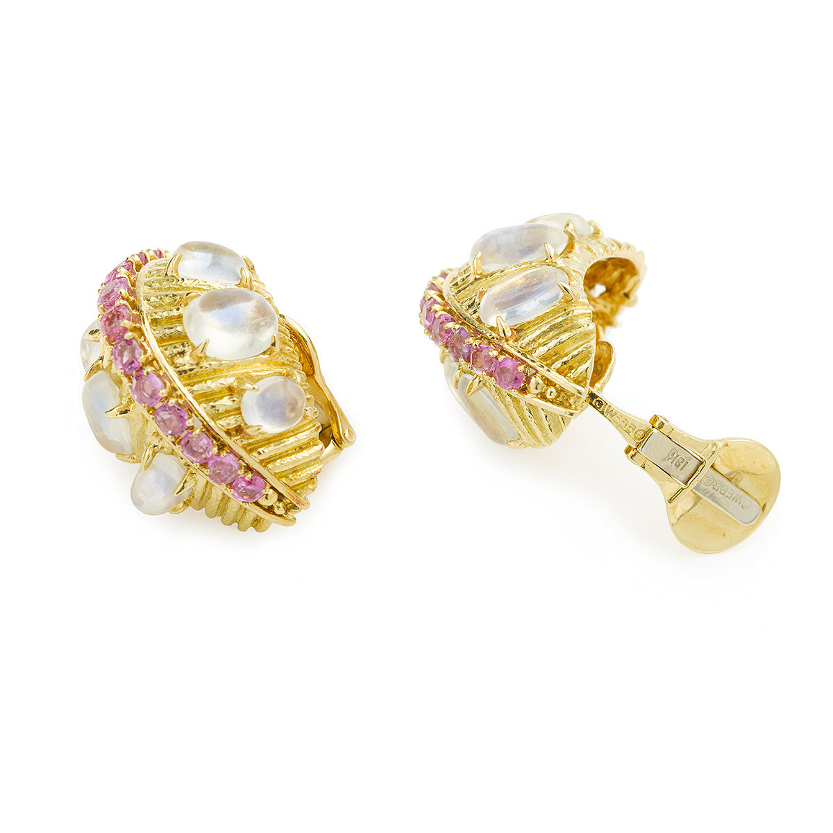 Pair Of Vintage David Webb Moonstones Pink Sapphires 18 Carats Yellow Gold Earrings