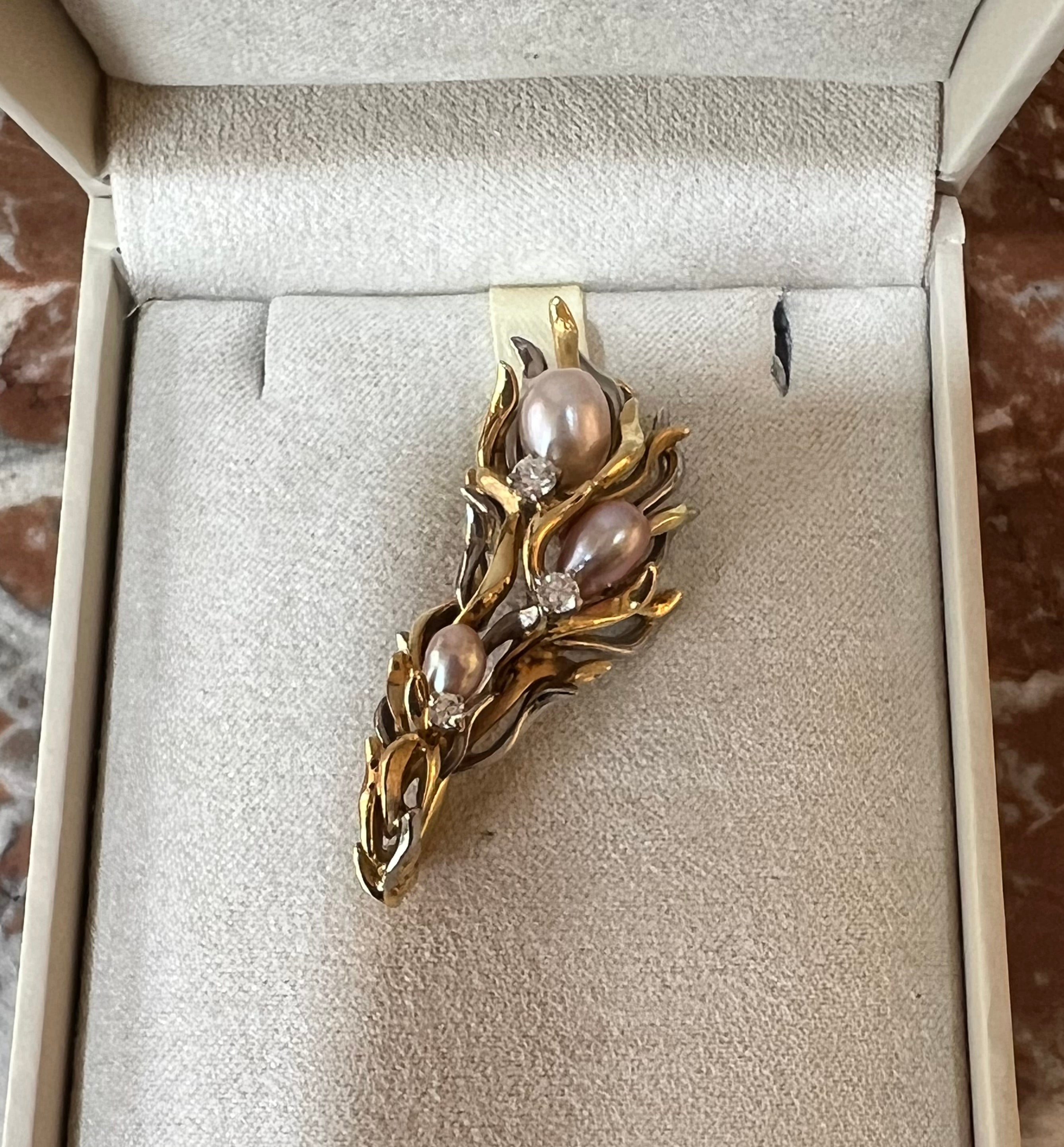 Gilbert Albert Pearls Diamonds 18 Carat Yellow Gold Seaweed Brooch