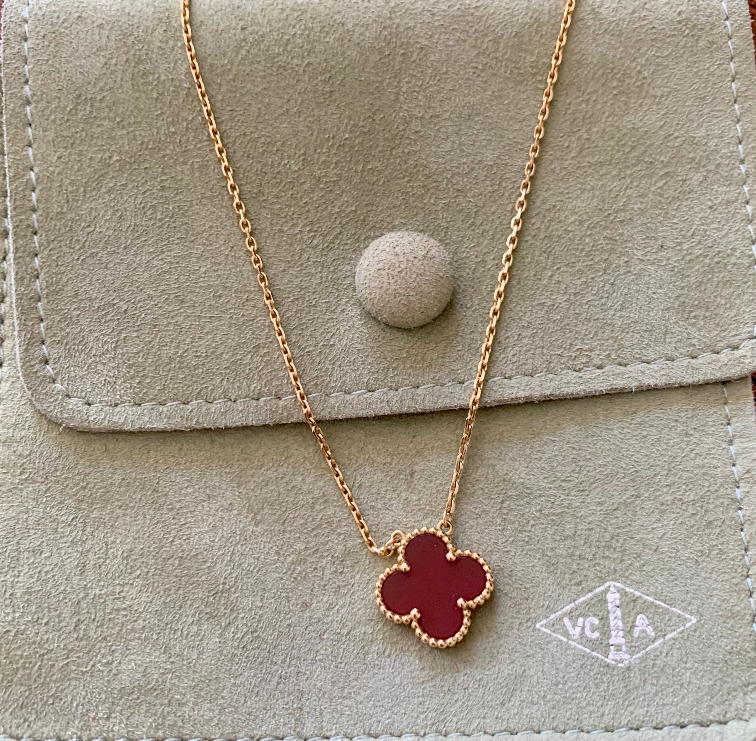 Estate Jewelry Van Cleef & Arpels Alhambra Yellow Gold Necklace - Estate  Jewelry