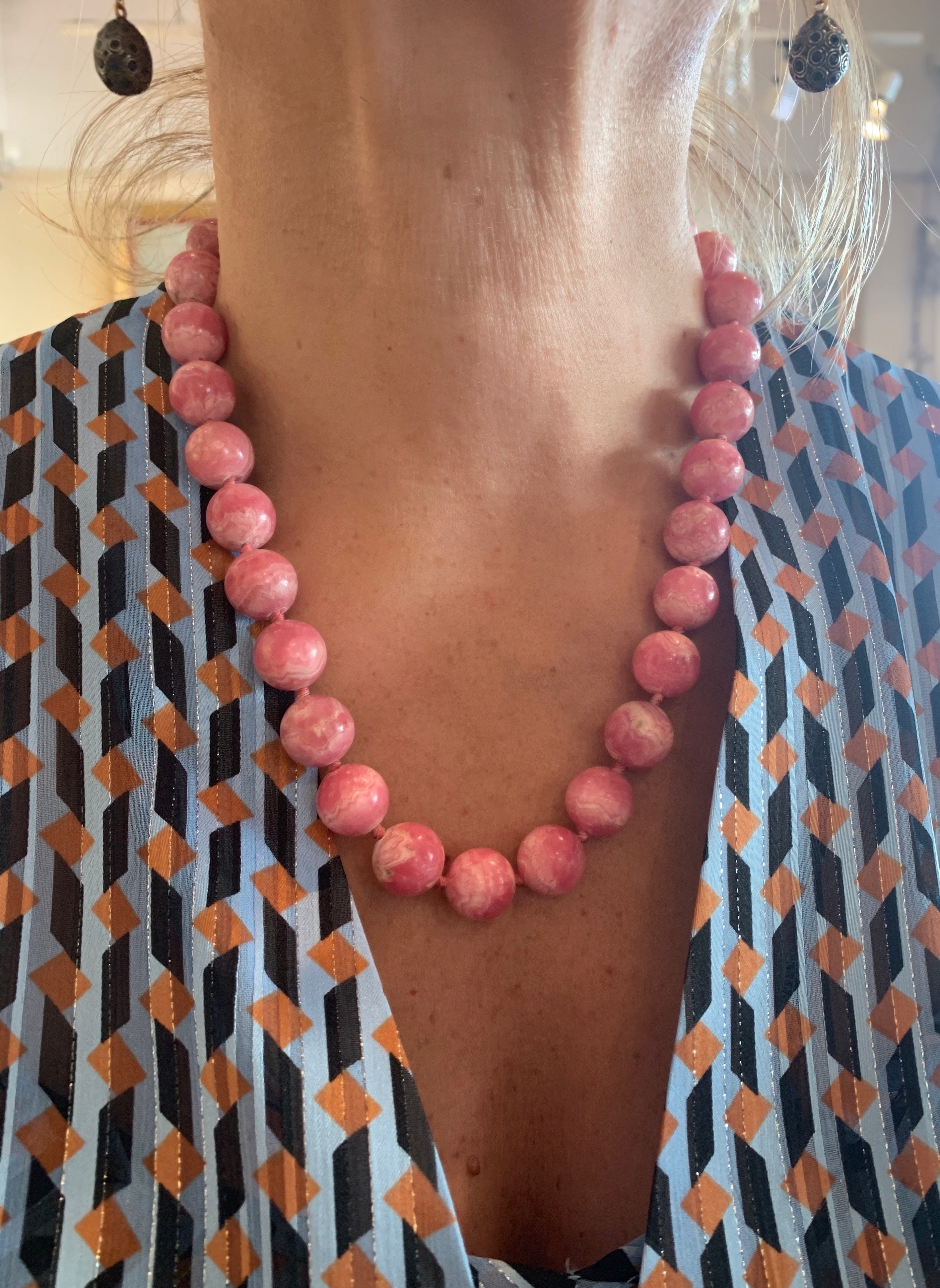Rhodochrosite 18 Carats Yellow Gold Balls And Clasp Necklace