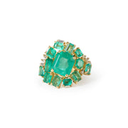 Certified 4.20 Carats Colombian Emerald Diamonds And Emeralds Paved 18 Carats Yellow Gold Ring