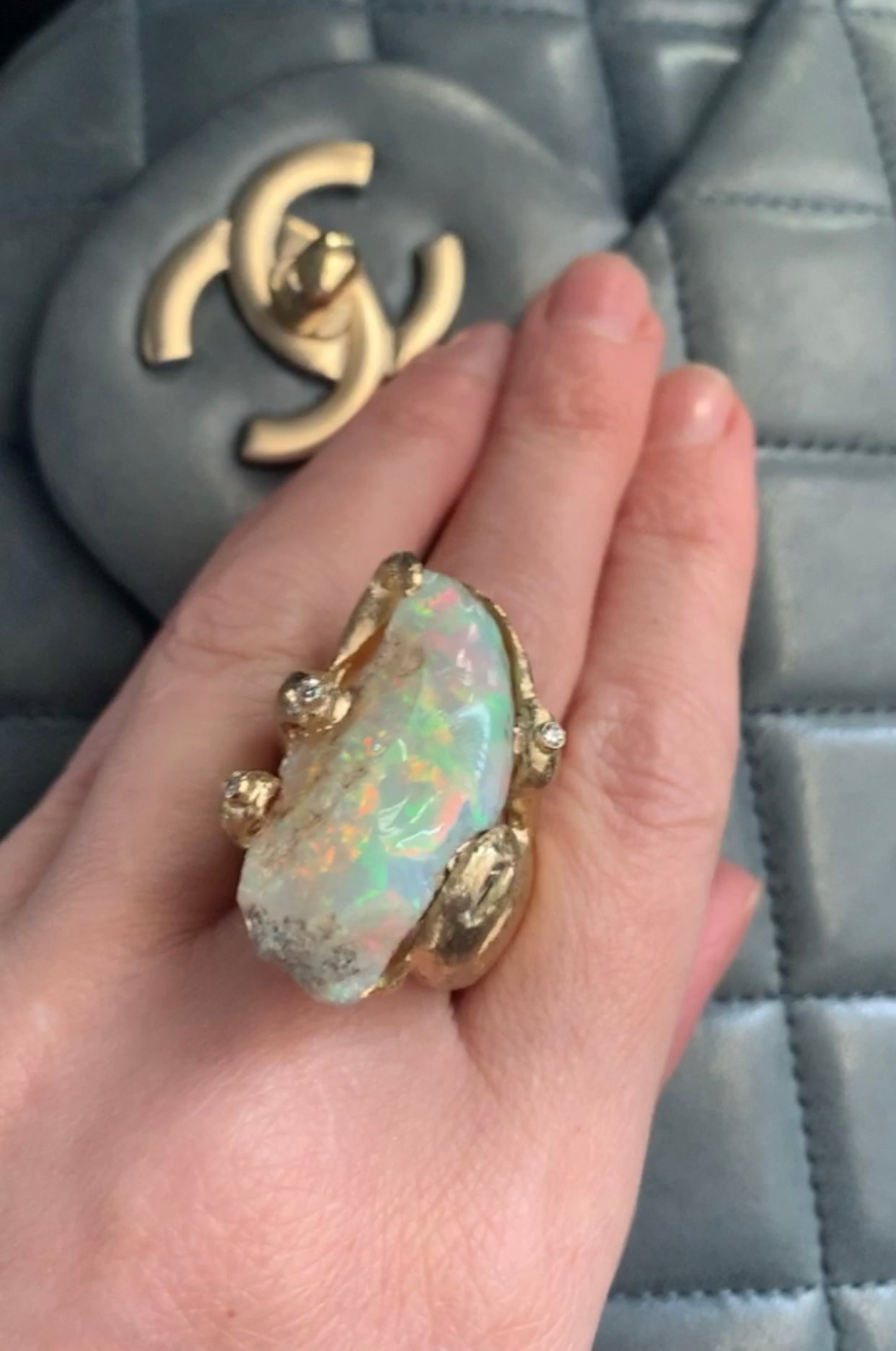 Rough Opal Diamonds 18 Carats Yellow Gold Rocaille Ring